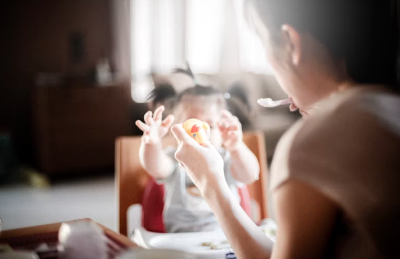 Alimentación complementaria 6–9 meses: guía práctica